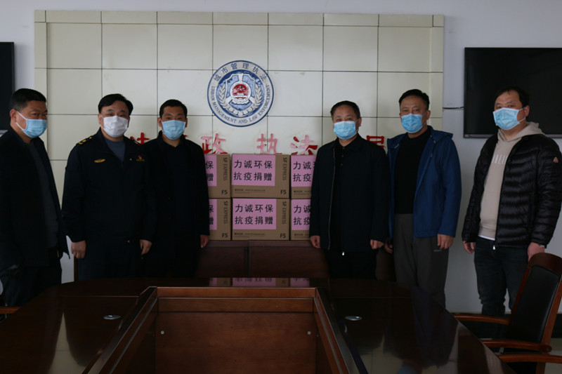 公司向安陽市城市管理執法局捐贈醫用口罩10000只